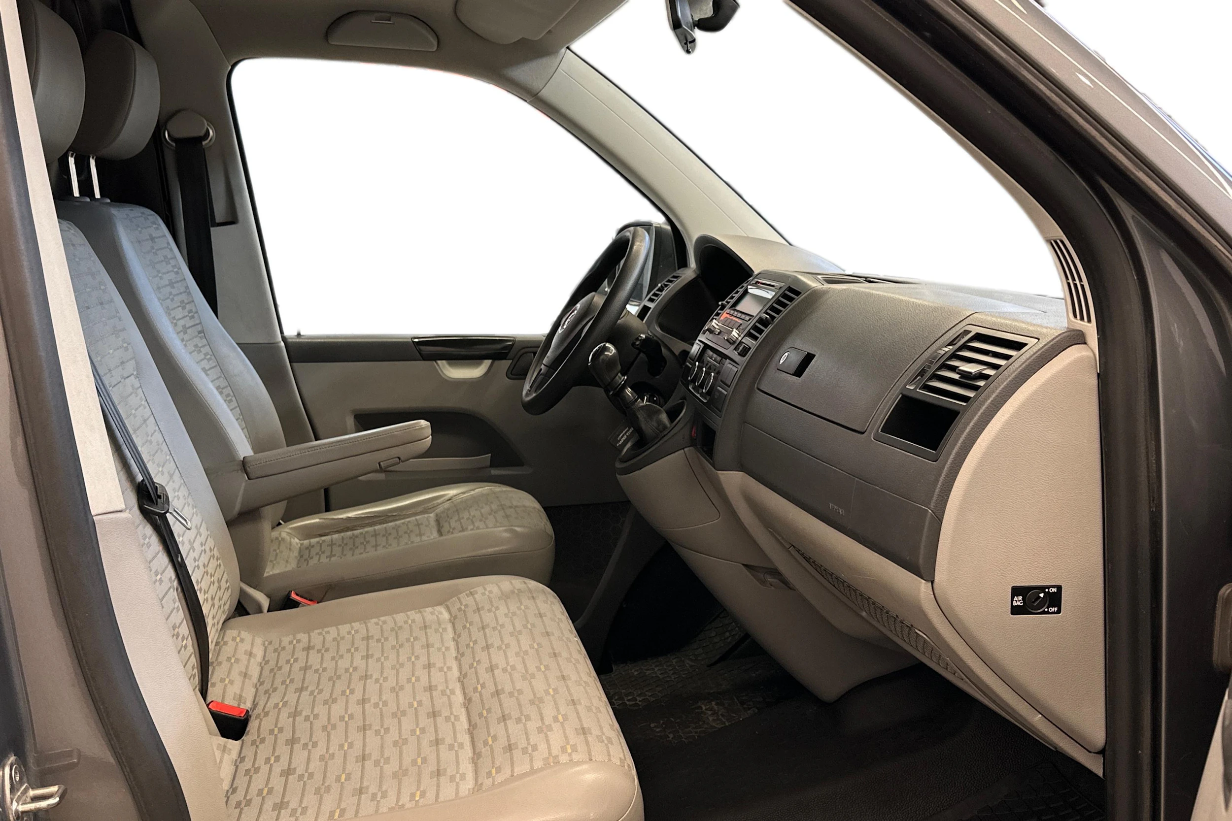 harmaa Volkswagen Transporter 2013 kuva 9.