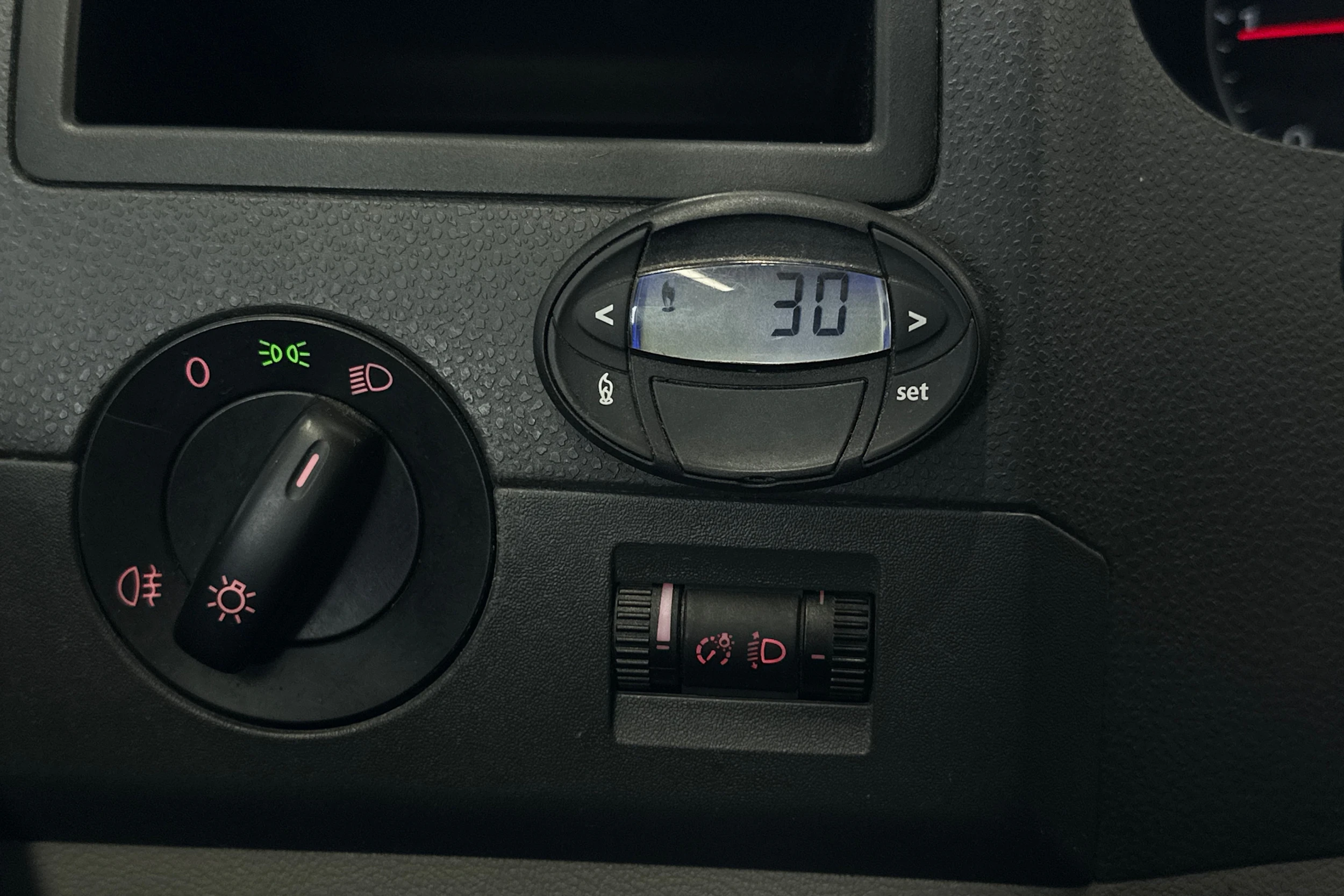 harmaa Volkswagen Transporter 2013 kuva 10.