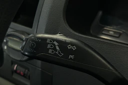 harmaa Volkswagen Transporter 2013 kuva 11.