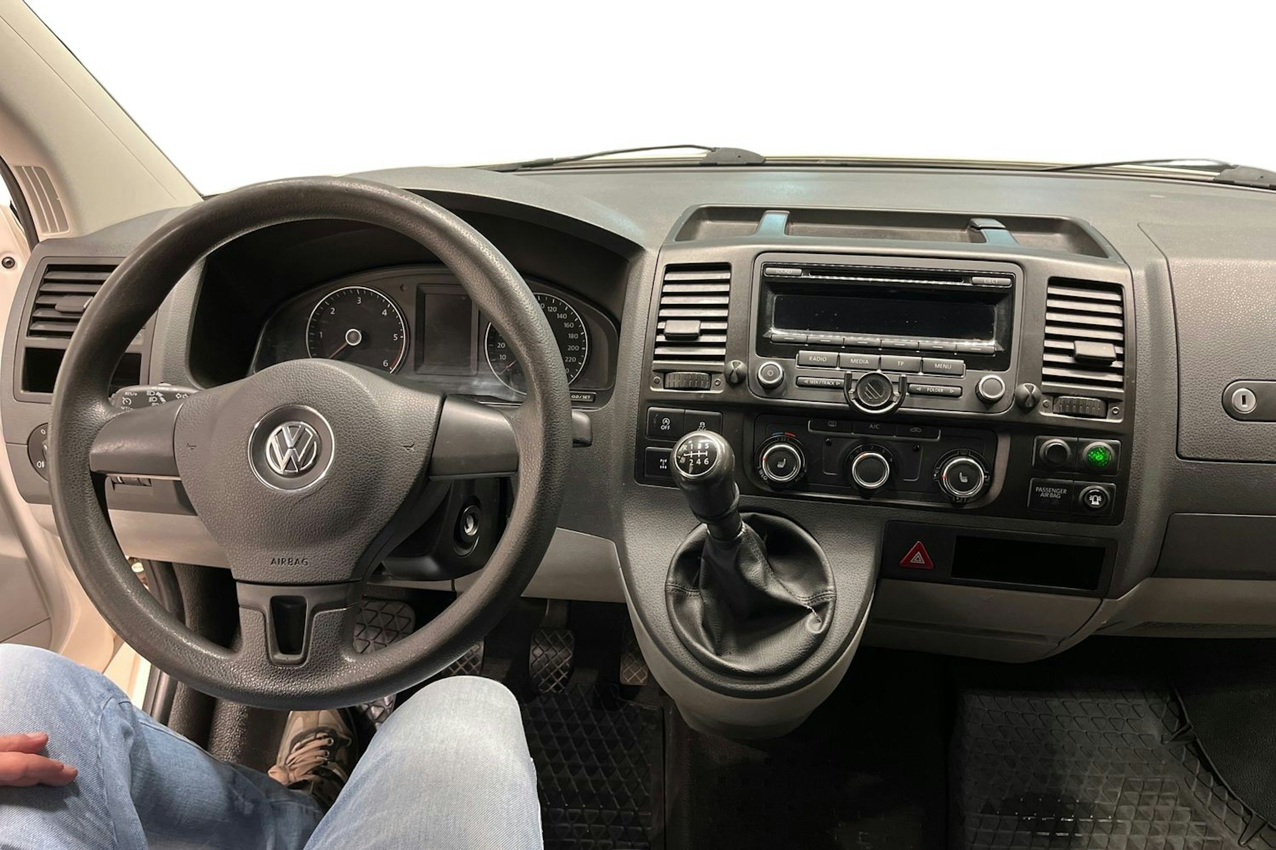 valkoinen Volkswagen Transporter 2013 kuva 9.