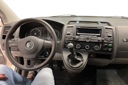 valkoinen Volkswagen Transporter 2013 kuva 9.