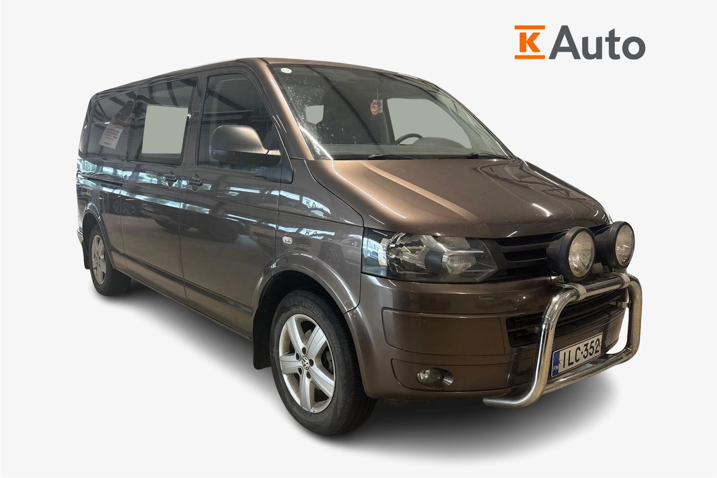 ruskea (beige) Volkswagen Transporter 2013 kuva 1.