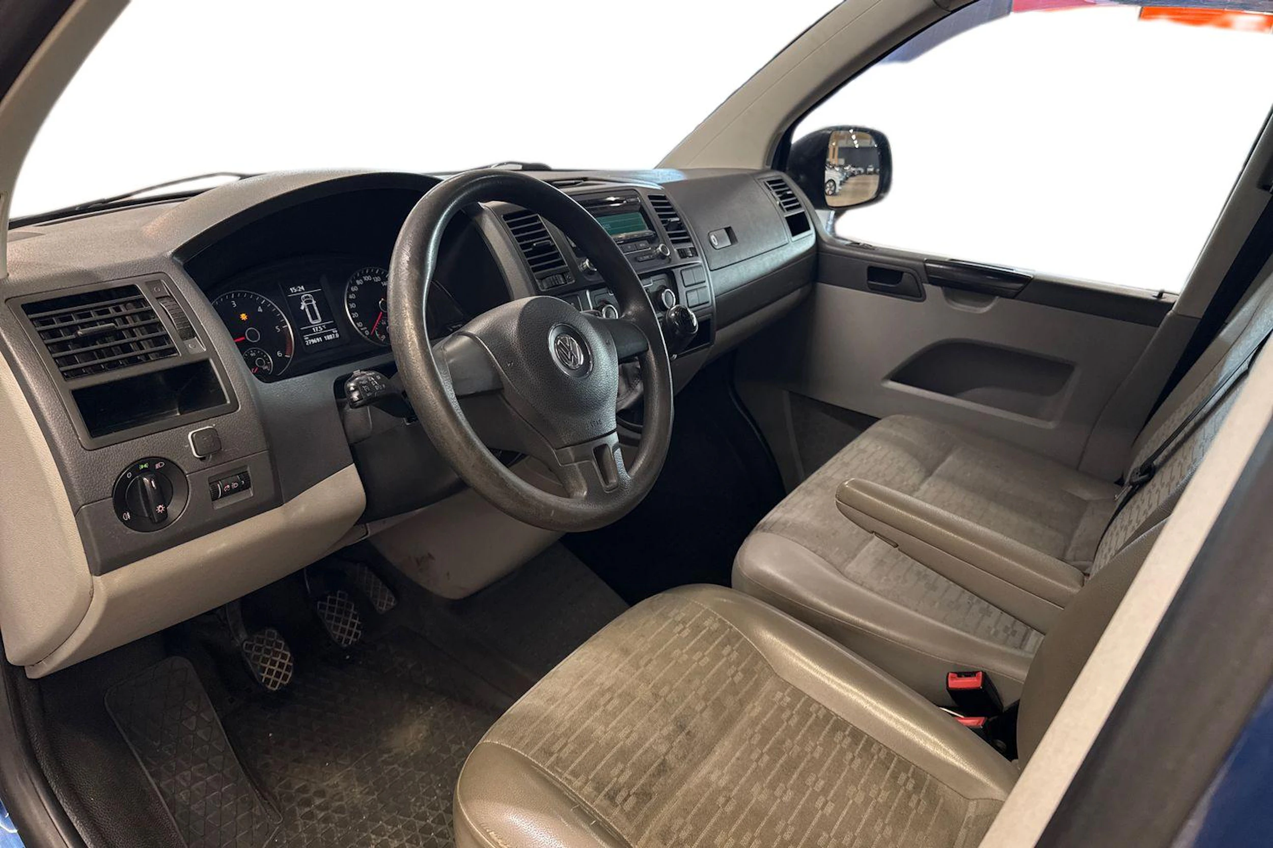 sininen Volkswagen Transporter 2013 kuva 3.