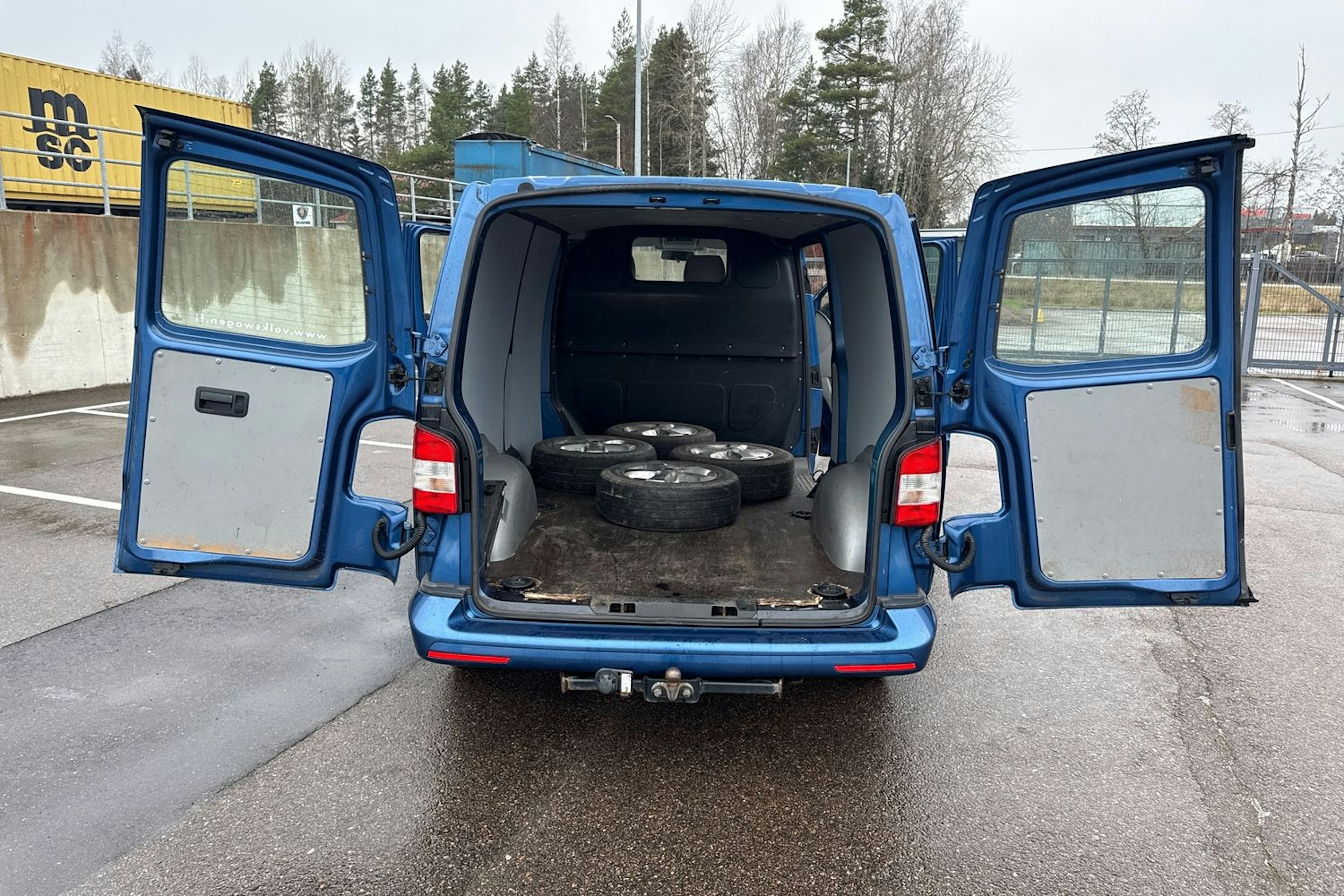 Sininen Volkswagen TRANSPORTER 2013 kuva 19.