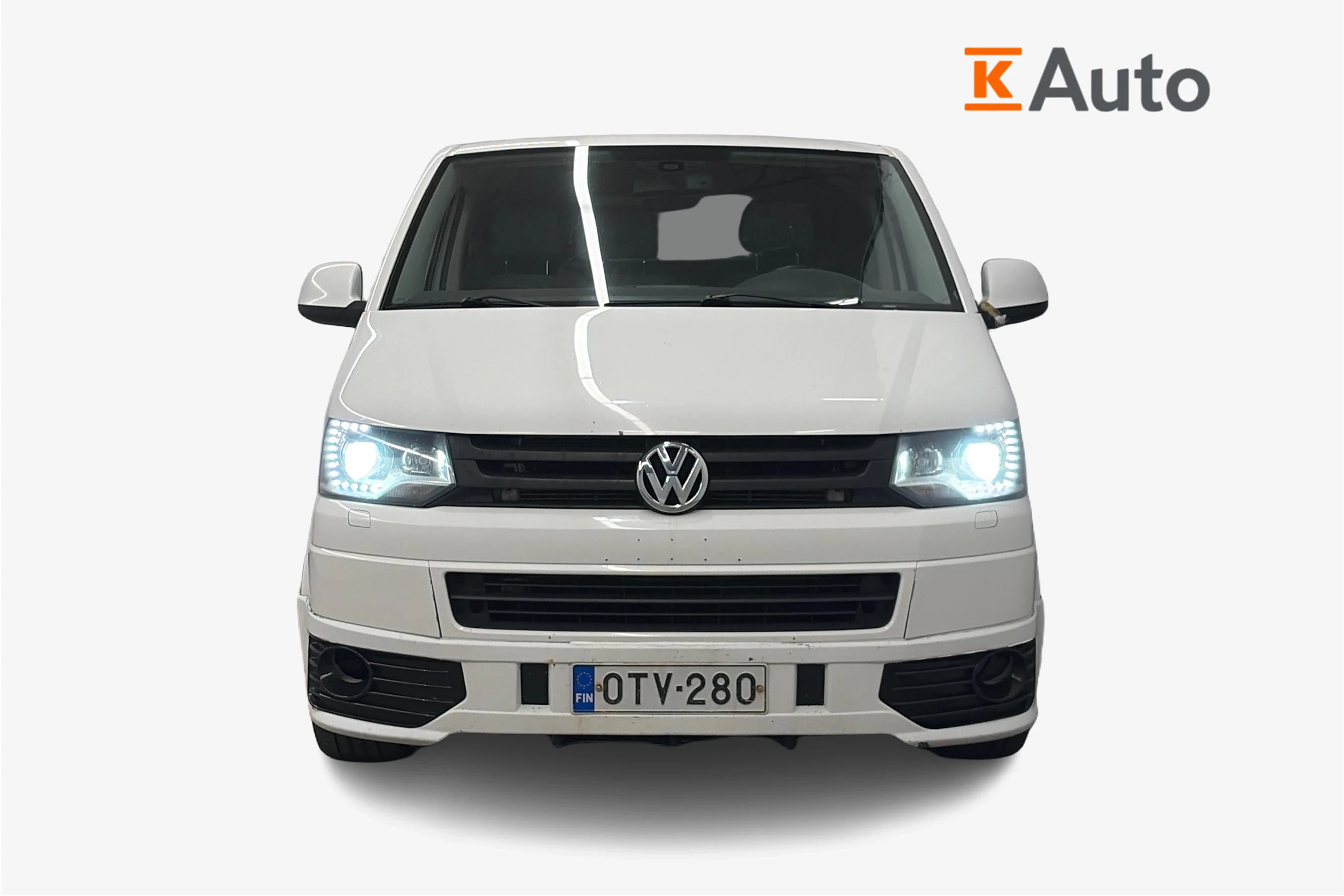 valkoinen Volkswagen Transporter 2013 kuva 4.