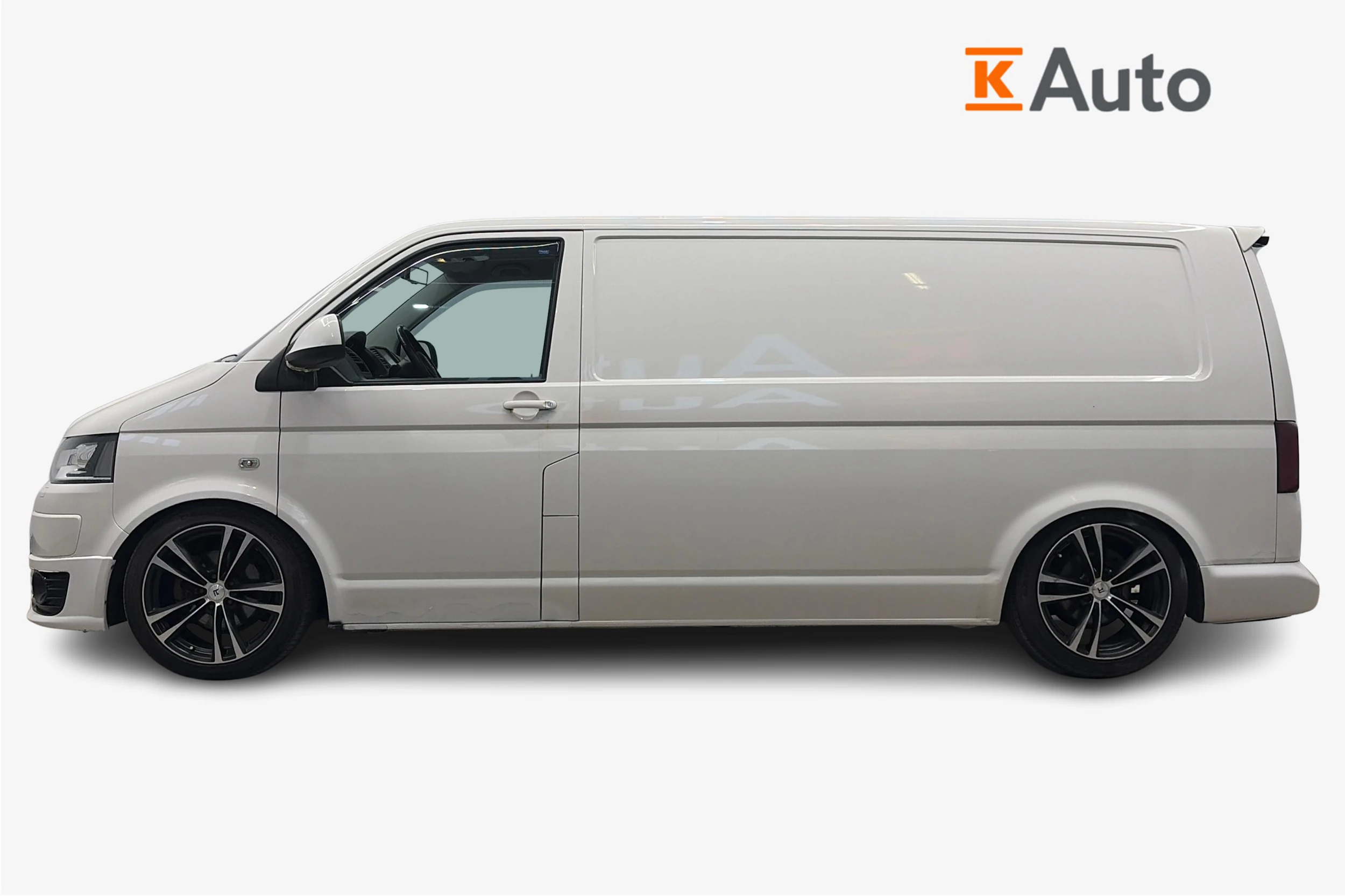 valkoinen Volkswagen Transporter 2013 kuva 5.