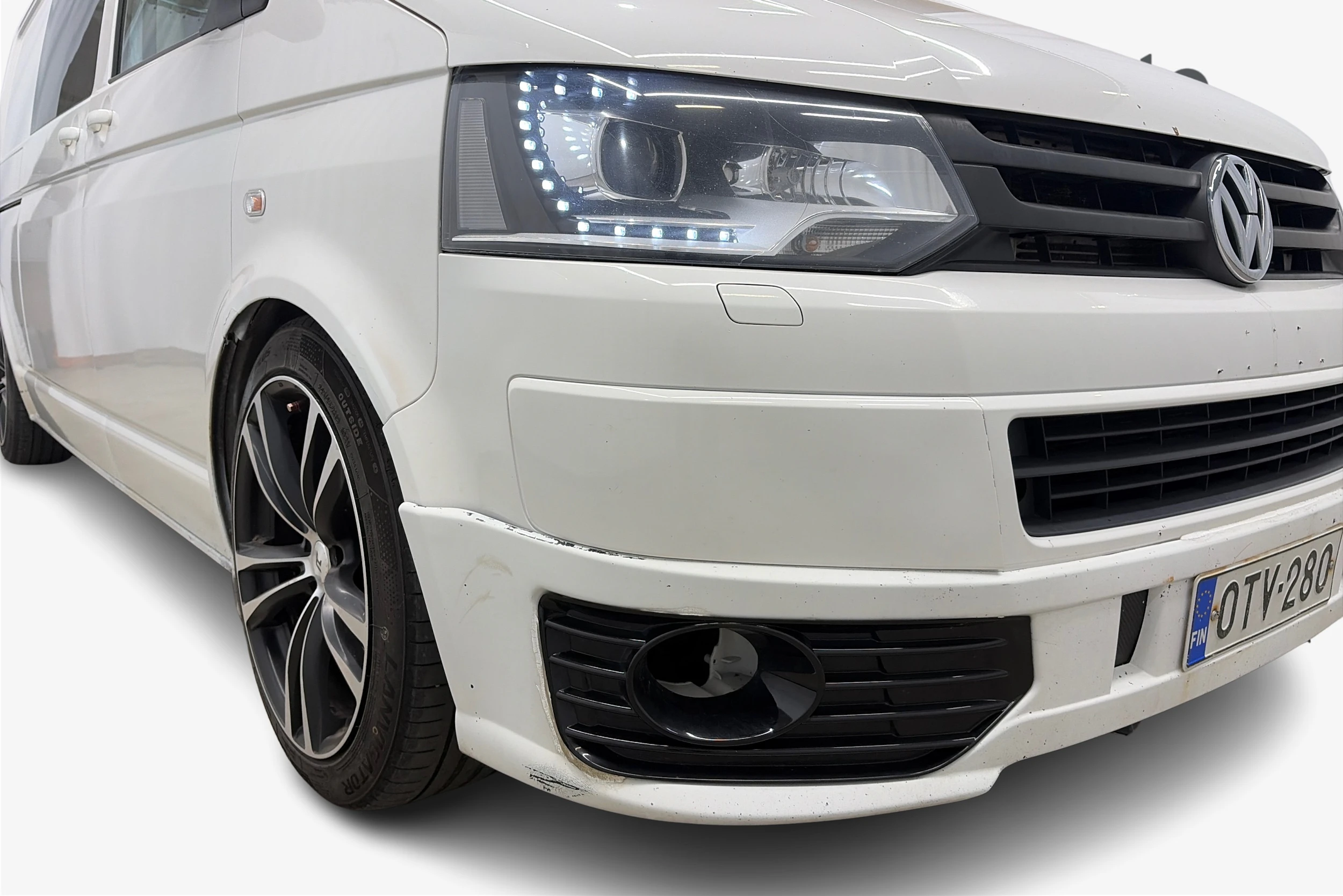valkoinen Volkswagen Transporter 2013 kuva 9.
