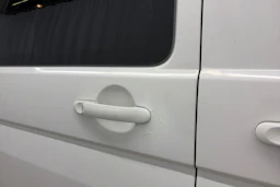 valkoinen Volkswagen Transporter 2013 kuva 14.