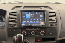 valkoinen Volkswagen Transporter 2013 kuva 28.