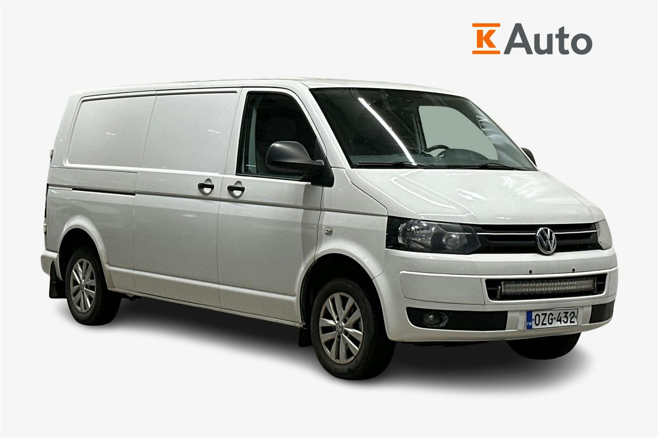 valkoinen Volkswagen Transporter 2013 kuva 1.