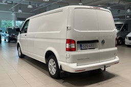 valkoinen Volkswagen Transporter 2013 kuva 20.