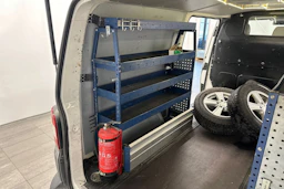 valkoinen Volkswagen Transporter 2013 kuva 19.