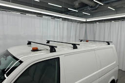 valkoinen Volkswagen Transporter 2013 kuva 24.