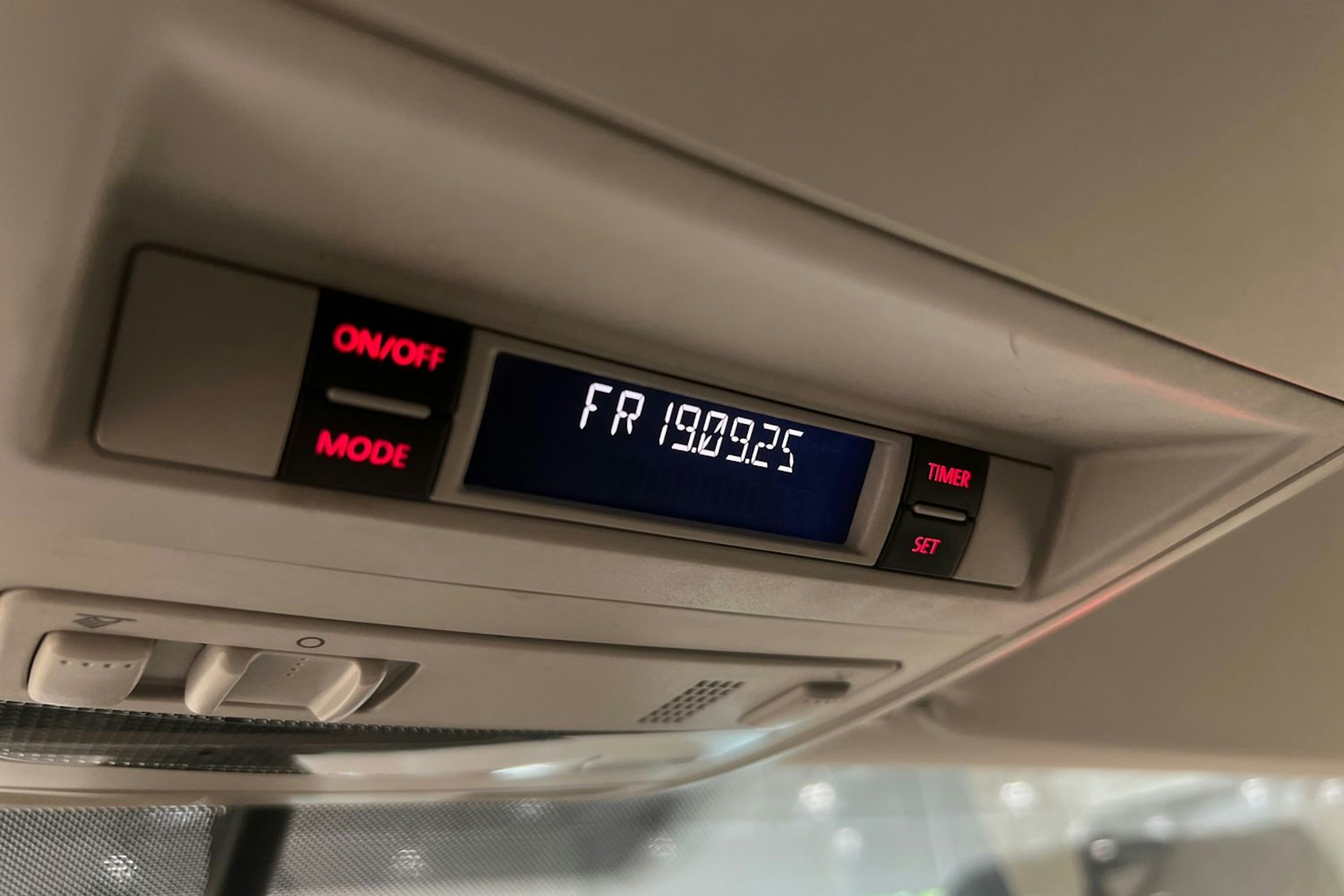 Valkoinen Volkswagen TRANSPORTER 2013 kuva 15.