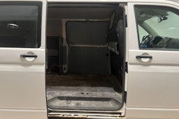 Valkoinen Volkswagen TRANSPORTER 2013 kuva 16.