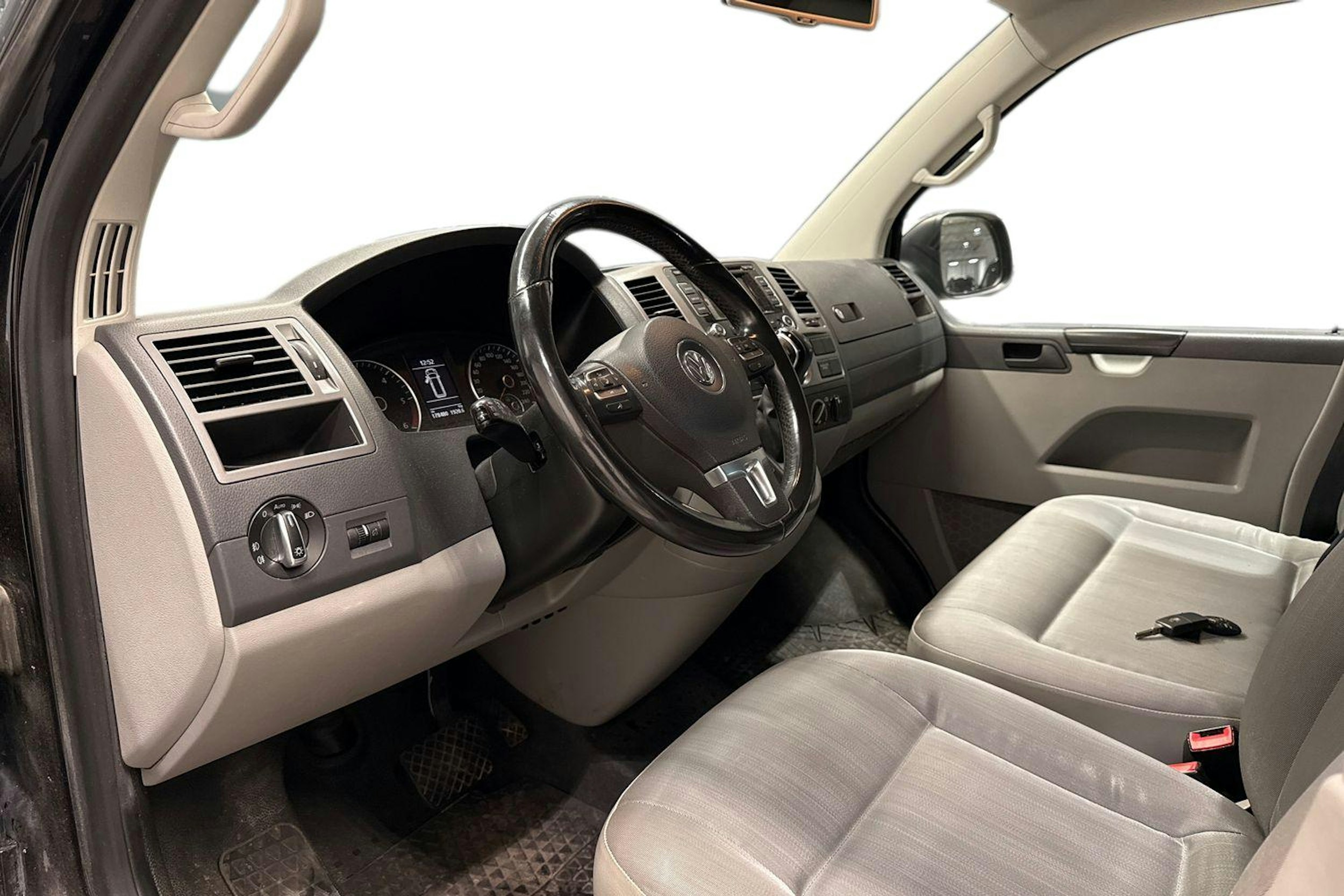 musta Volkswagen Transporter 2013 kuva 3.