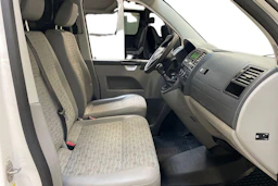 valkoinen Volkswagen Transporter 2013 kuva 11.