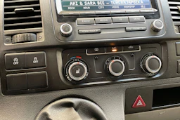 valkoinen Volkswagen Transporter 2013 kuva 19.