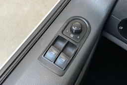 valkoinen Volkswagen Transporter 2013 kuva 22.