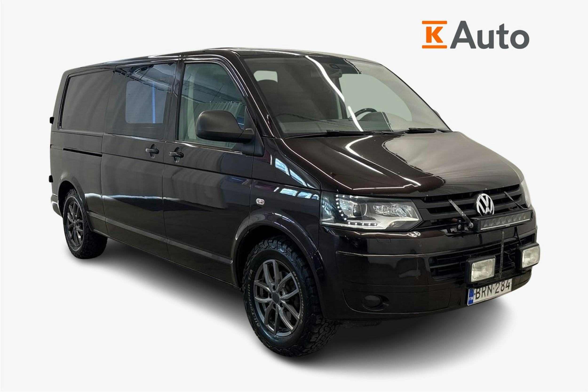 Violetti Volkswagen Transporter 2014 kuva 1.