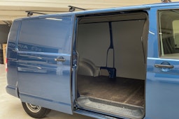 sininen Volkswagen Transporter 2014 kuva 12.