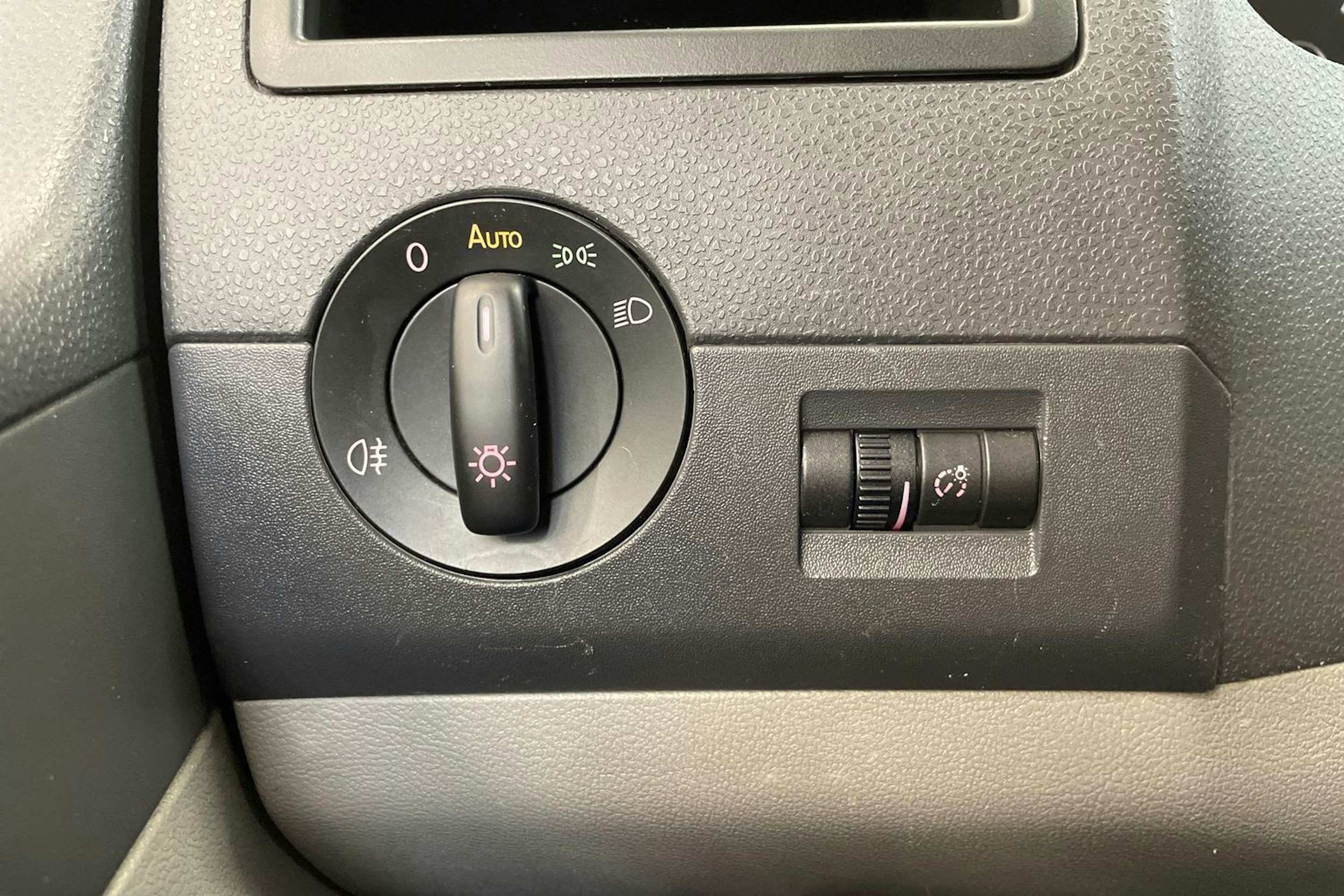 sininen Volkswagen Transporter 2014 kuva 25.