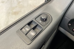 sininen Volkswagen Transporter 2014 kuva 26.