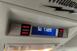 ruskea (beige) Volkswagen Transporter 2014 kuva 13.