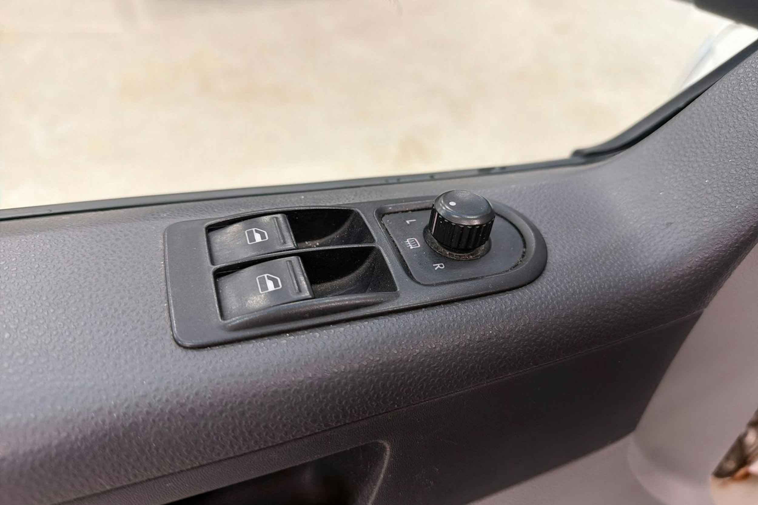 valkoinen Volkswagen Transporter 2014 kuva 15.