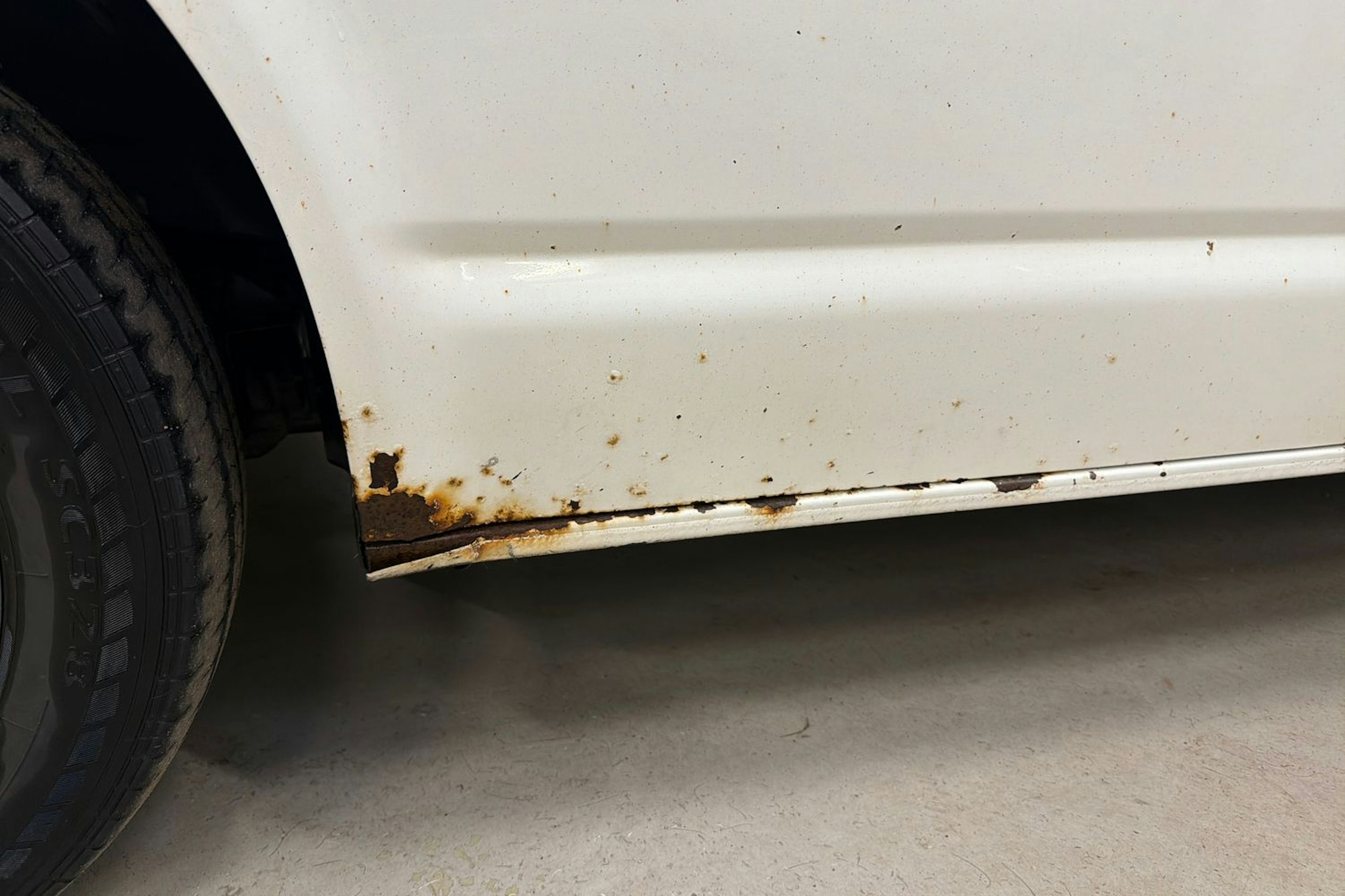 valkoinen Volkswagen Transporter 2014 kuva 18.