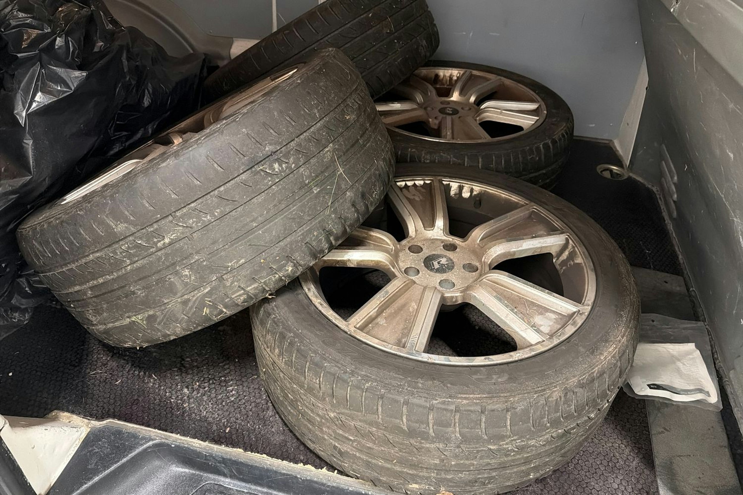 valkoinen Volkswagen Transporter 2014 kuva 24.