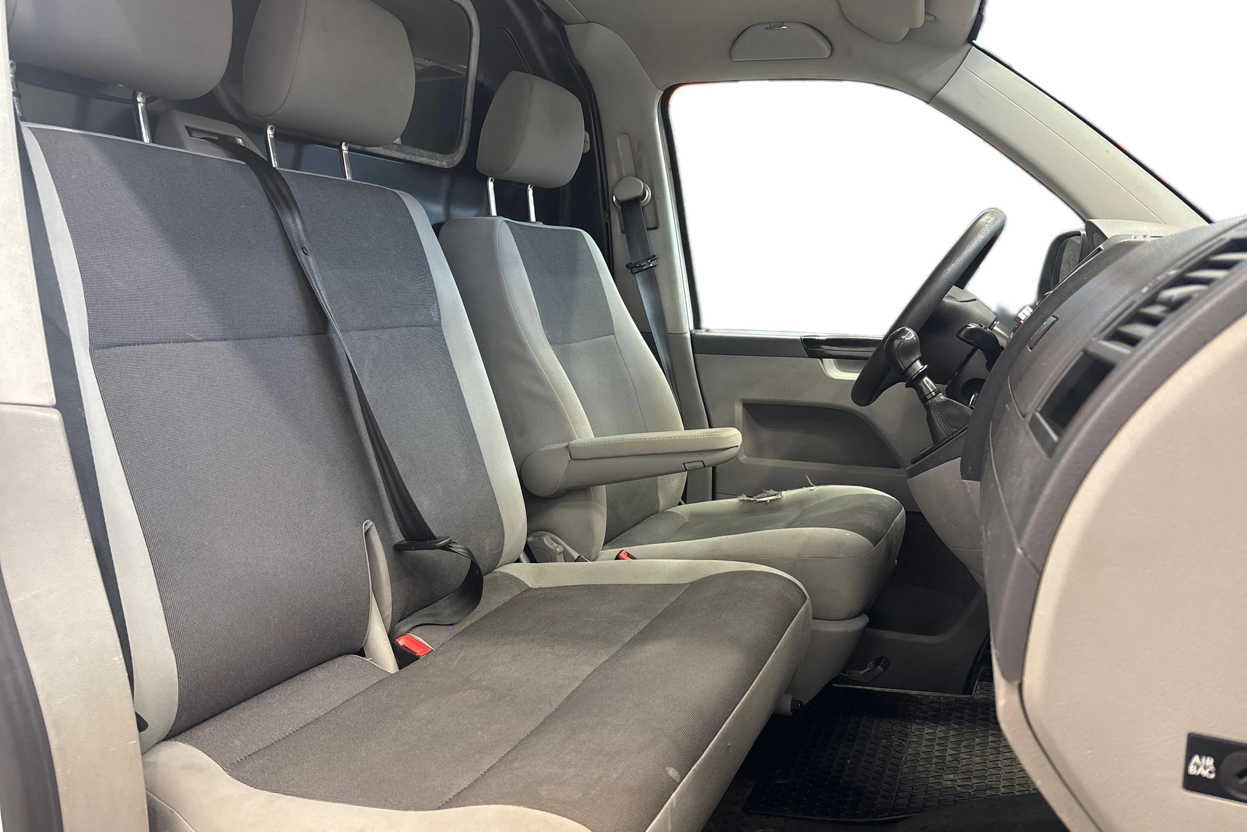 valkoinen Volkswagen Transporter 2014 kuva 9.