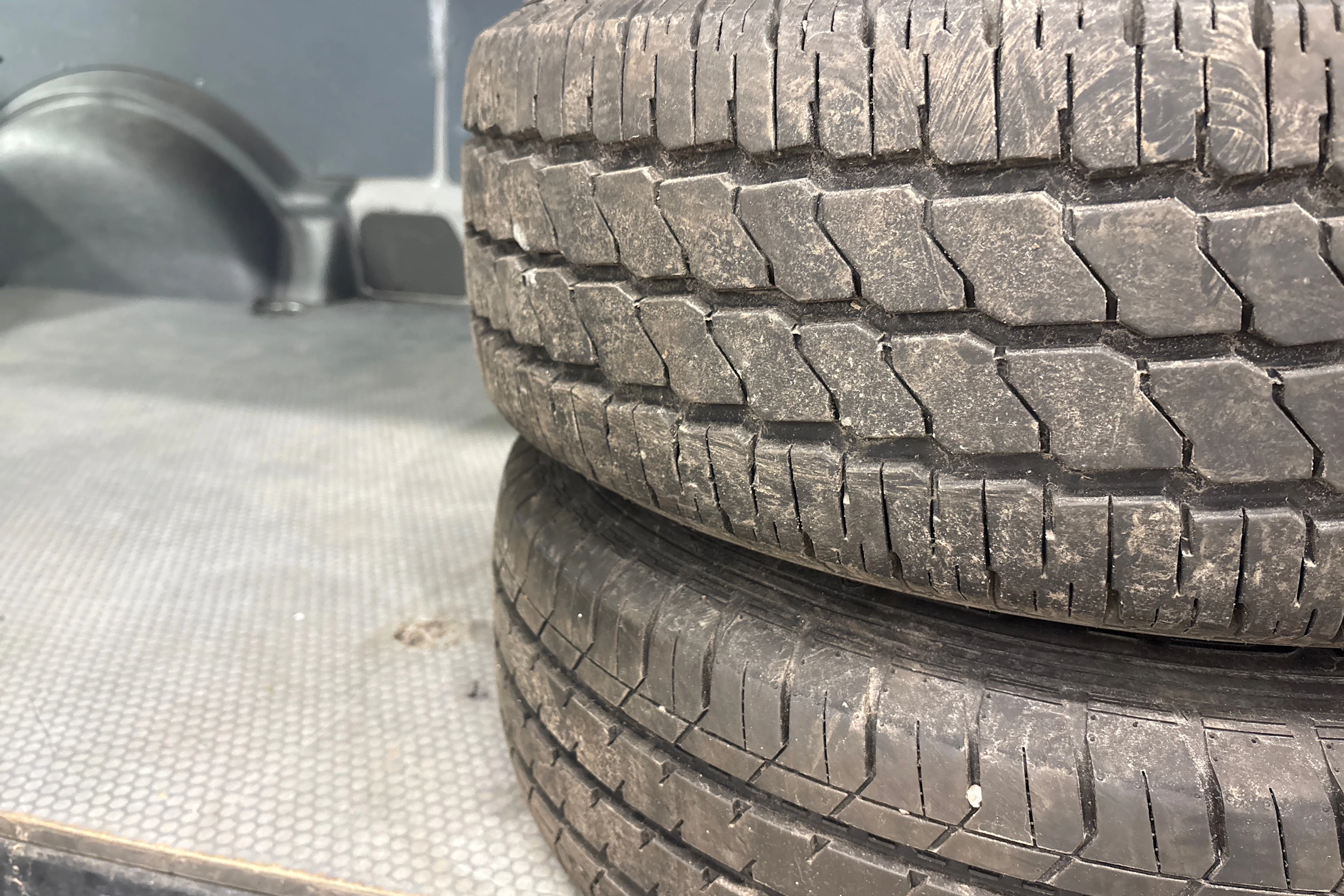 valkoinen Volkswagen Transporter 2014 kuva 17.