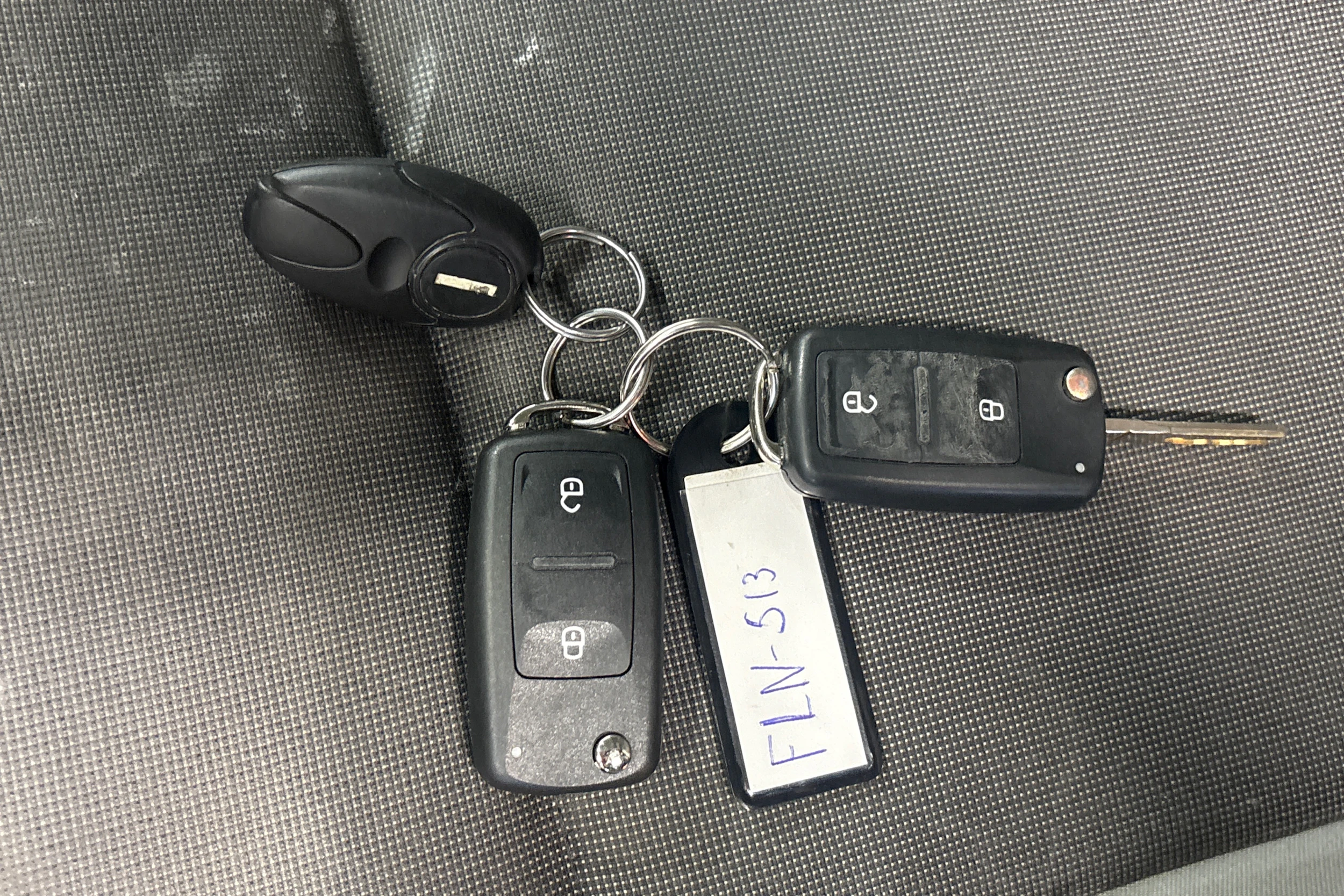 valkoinen Volkswagen Transporter 2014 kuva 19.