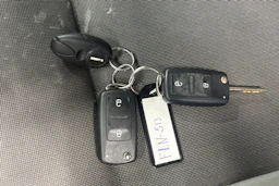 valkoinen Volkswagen Transporter 2014 kuva 19.