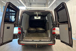 ruskea (beige) Volkswagen Transporter 2014 kuva 11.