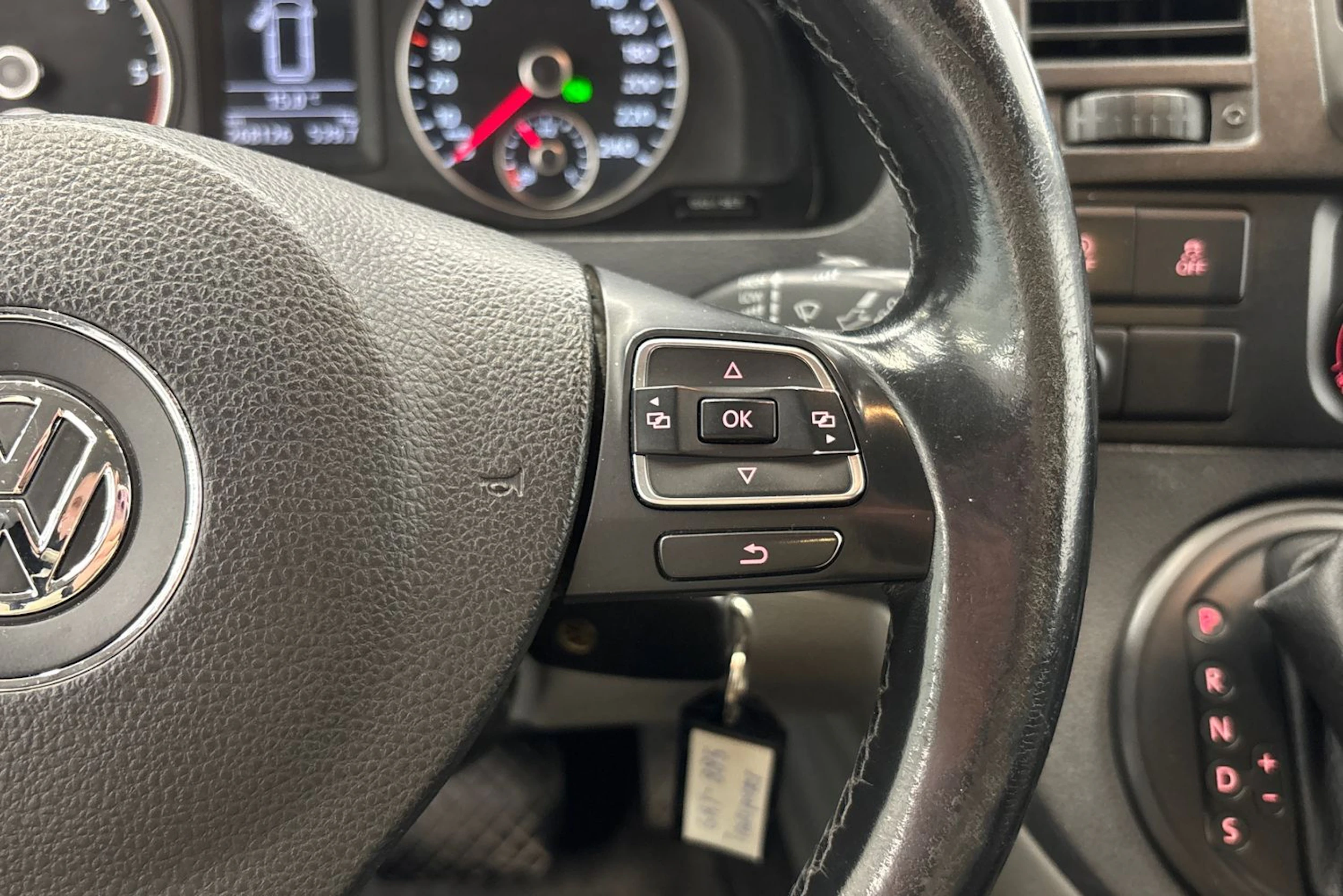 ruskea (beige) Volkswagen Transporter 2014 kuva 16.