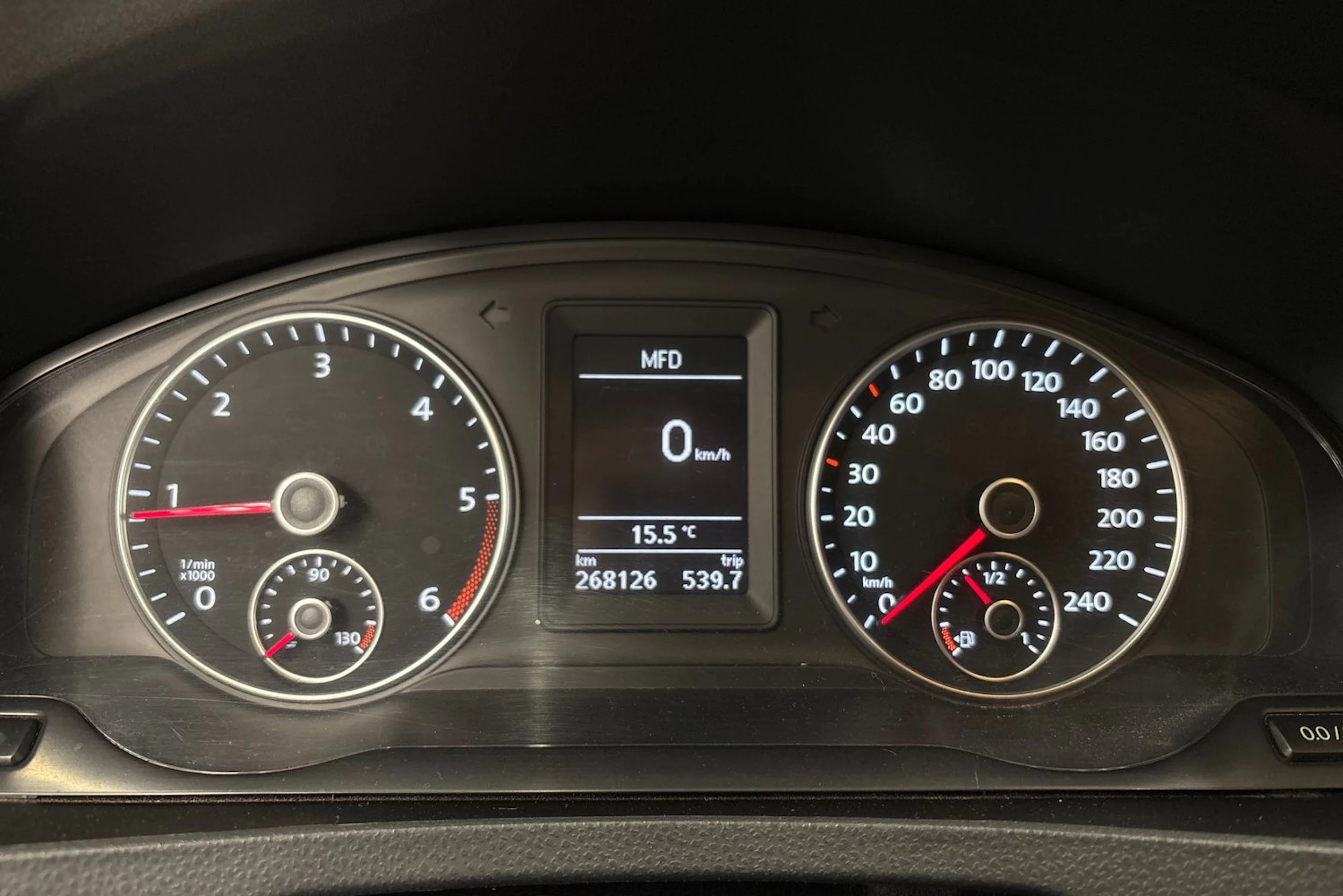 ruskea (beige) Volkswagen Transporter 2014 kuva 21.