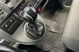 Ruskea (beige) Volkswagen TRANSPORTER 2014 kuva 22.