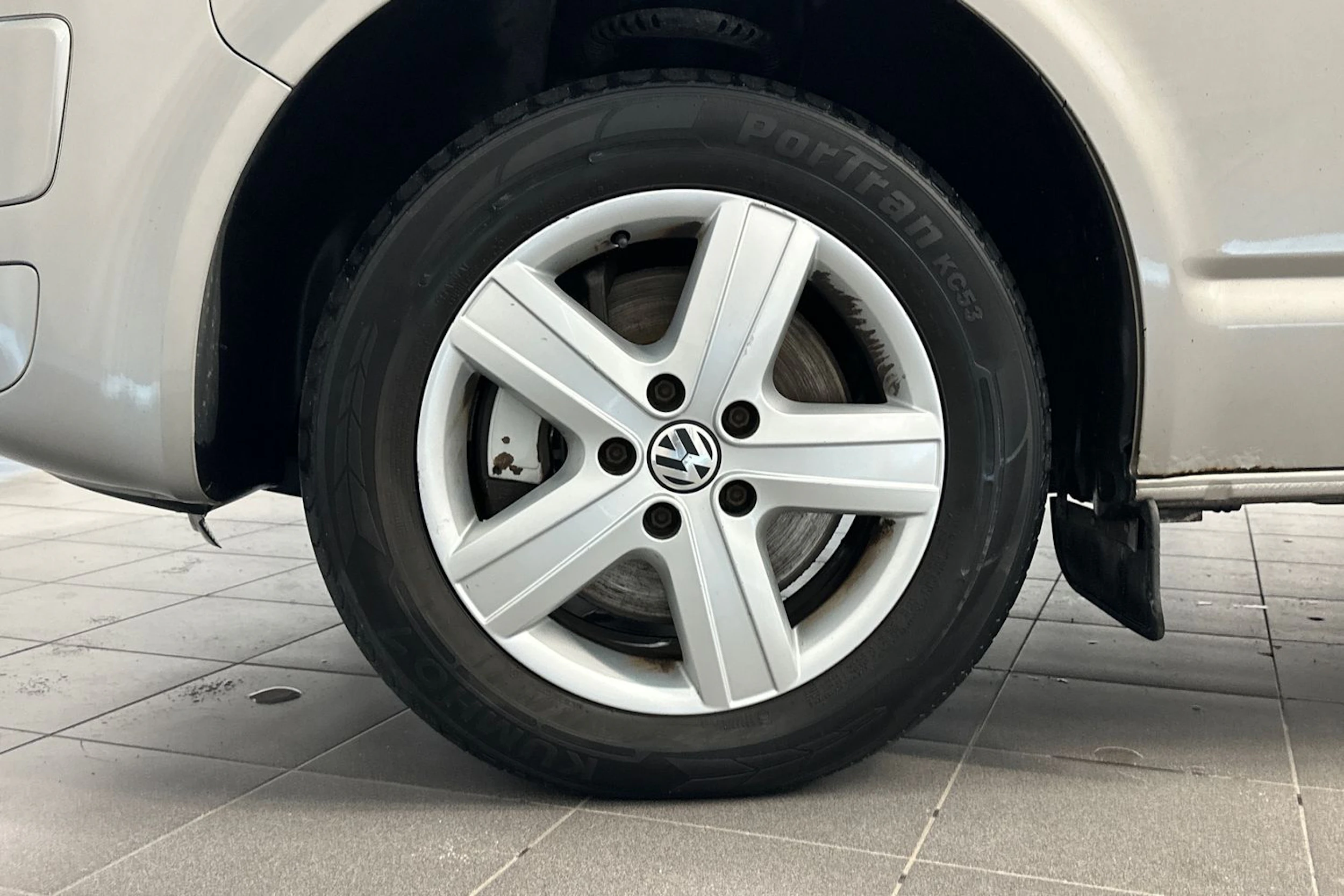 Ruskea (beige) Volkswagen TRANSPORTER 2014 kuva 27.