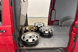 Punainen Volkswagen TRANSPORTER 2014 kuva 24.