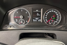 Punainen Volkswagen TRANSPORTER 2014 kuva 27.