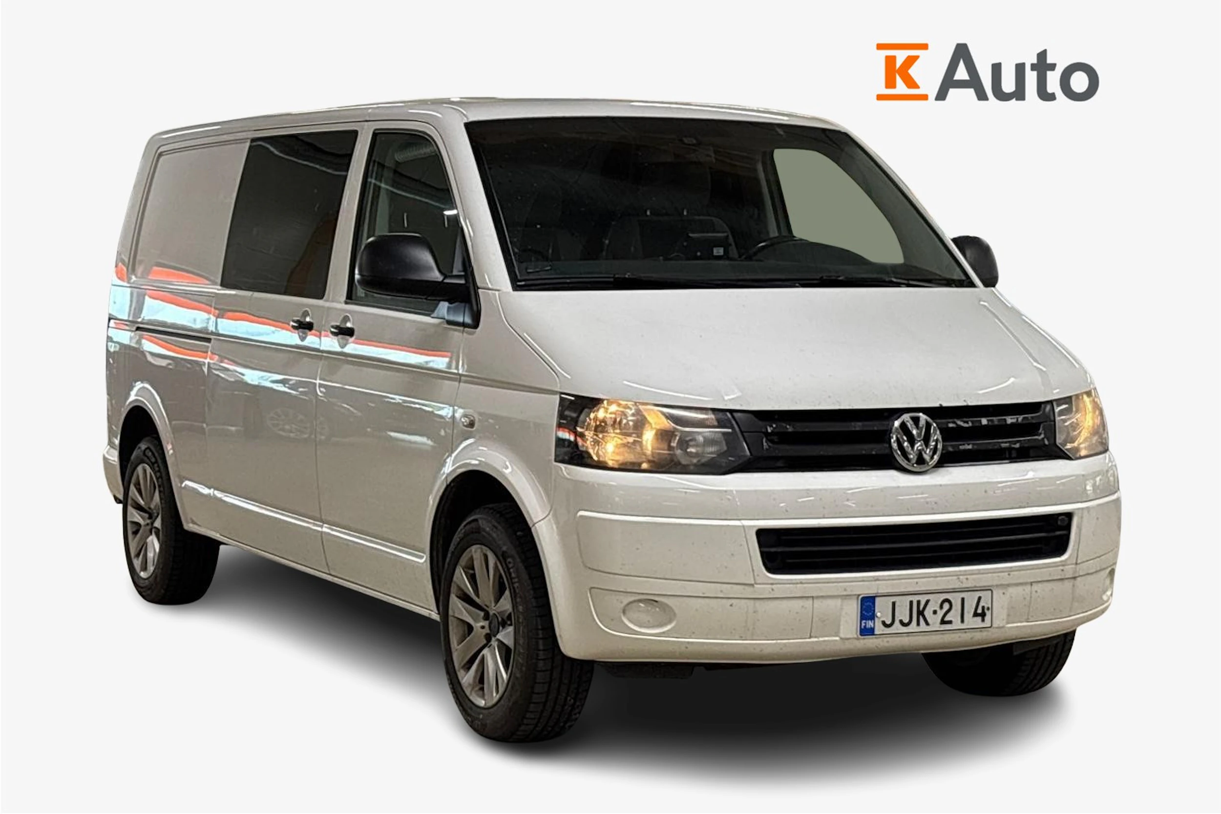 valkoinen Volkswagen Transporter 2014 kuva 1.