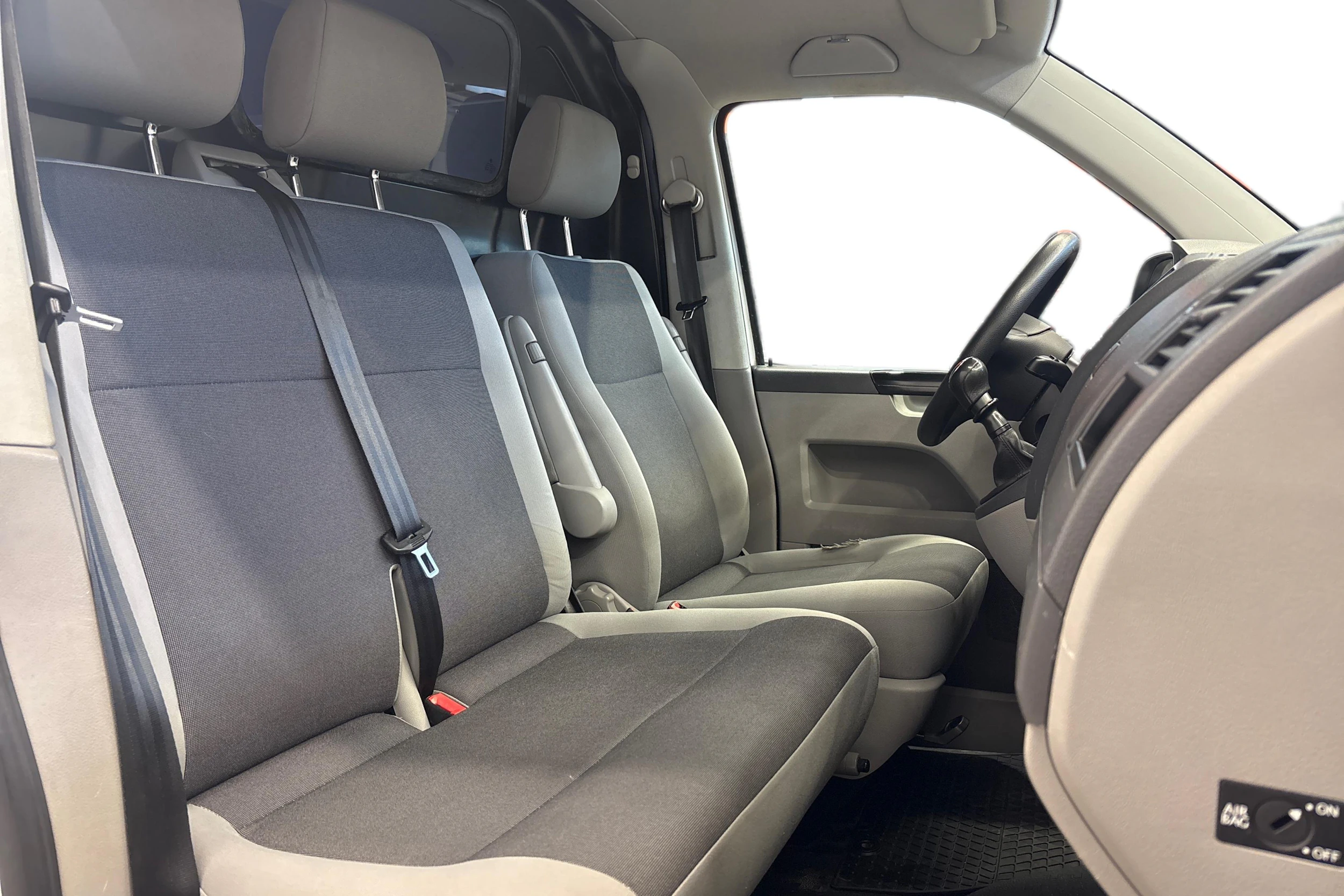 valkoinen Volkswagen Transporter 2014 kuva 9.