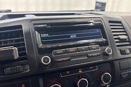 valkoinen Volkswagen Transporter 2014 kuva 13.