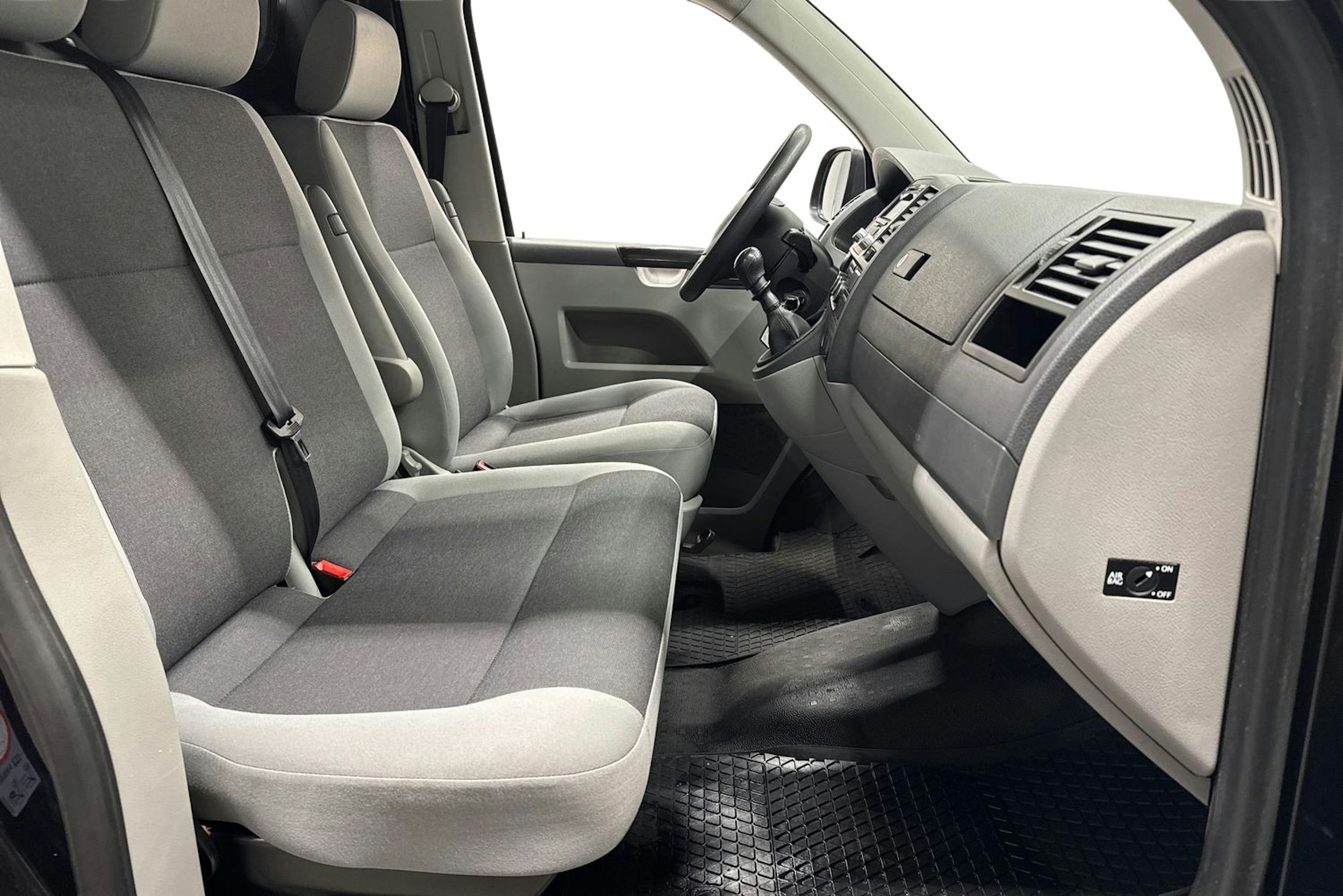 met. musta Volkswagen Transporter 2014 kuva 10.