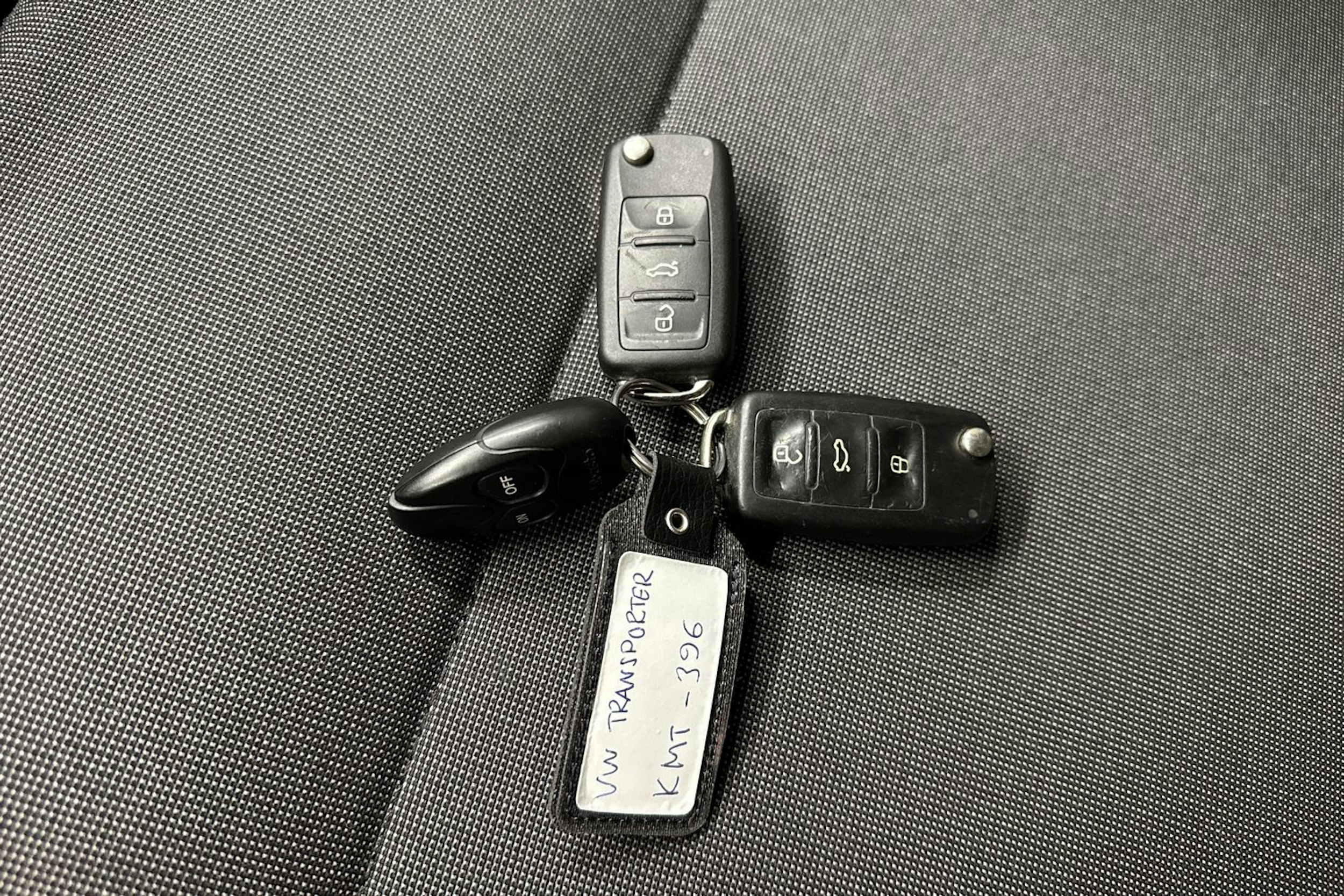 met. musta Volkswagen Transporter 2014 kuva 17.