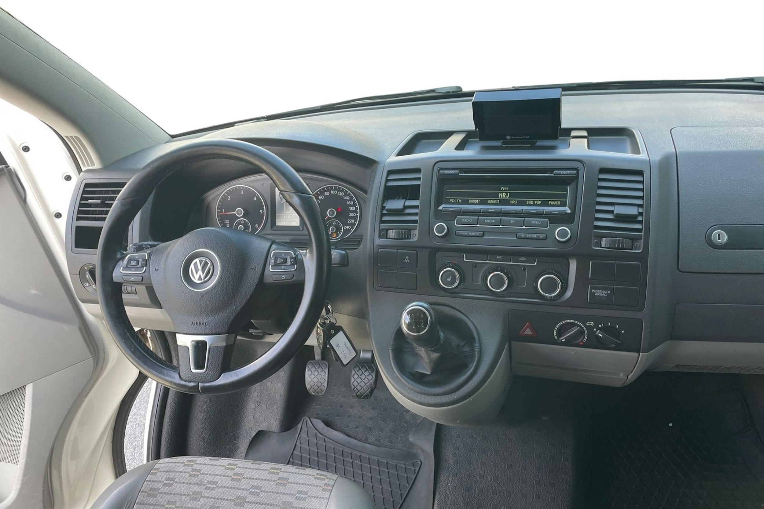 Valkoinen Volkswagen TRANSPORTER 2014 kuva 9.