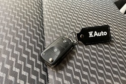 musta Volkswagen Transporter 2014 kuva 21.