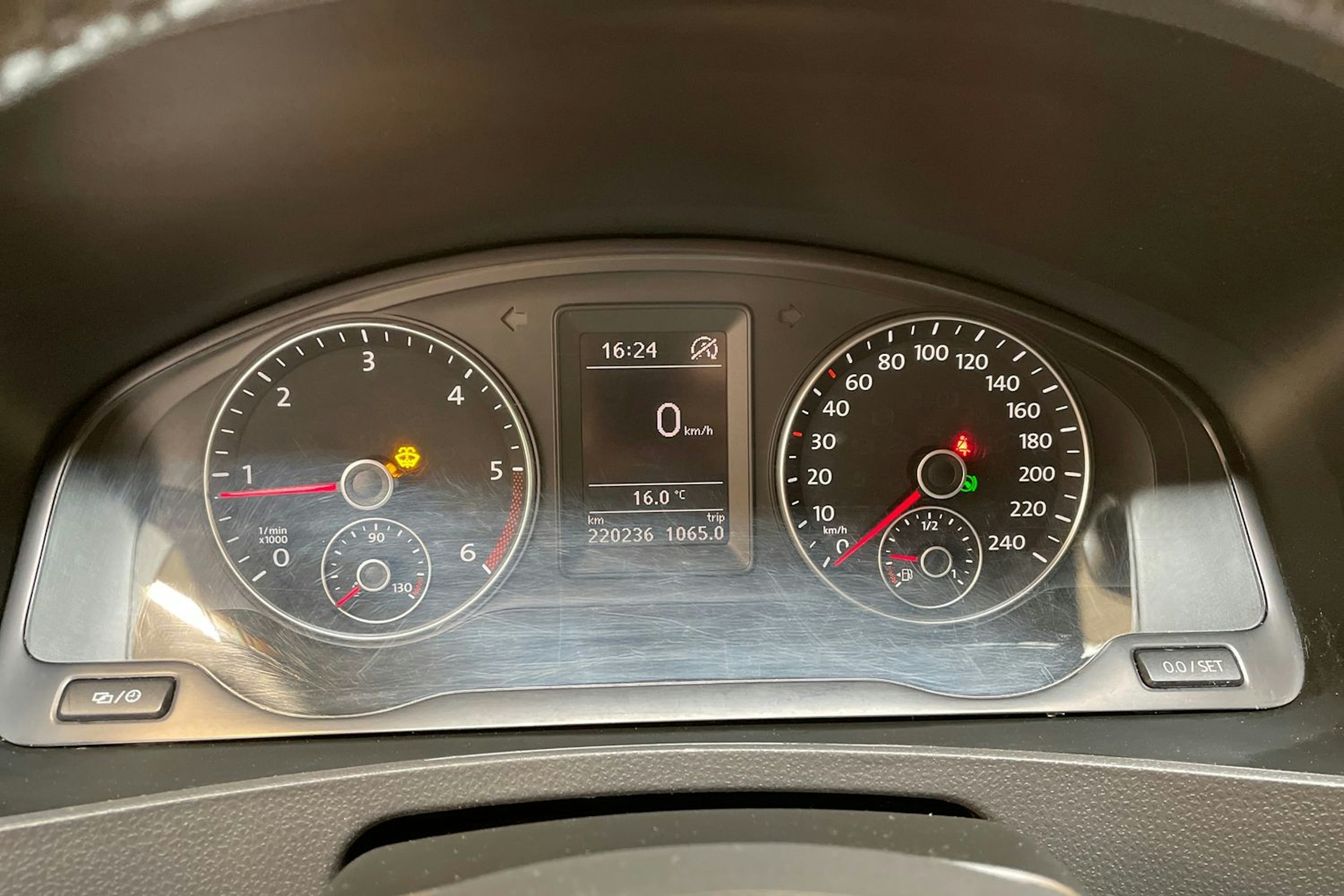 musta Volkswagen Transporter 2014 kuva 24.